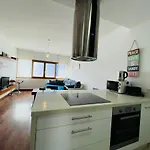 Casa One El *